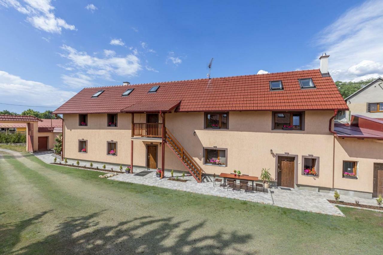 Apartmany Pod Ripem Roudnice nad Labem Luaran gambar